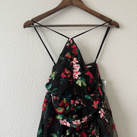 Tularosa Revolve Black Floral Embroidered Cali Mini Dress size Small - Picture 9 of 15